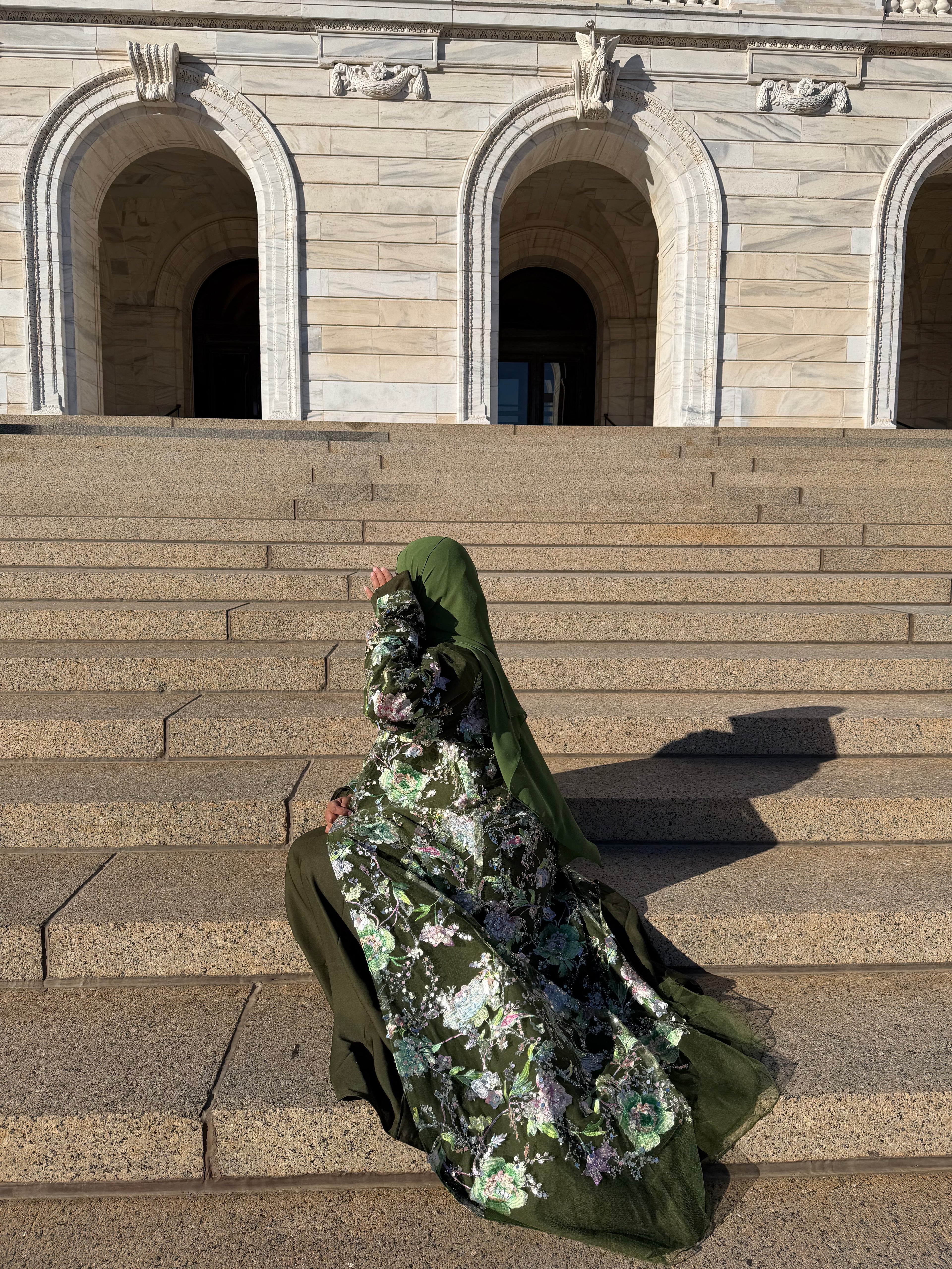 Olive Sorée Open Abaya