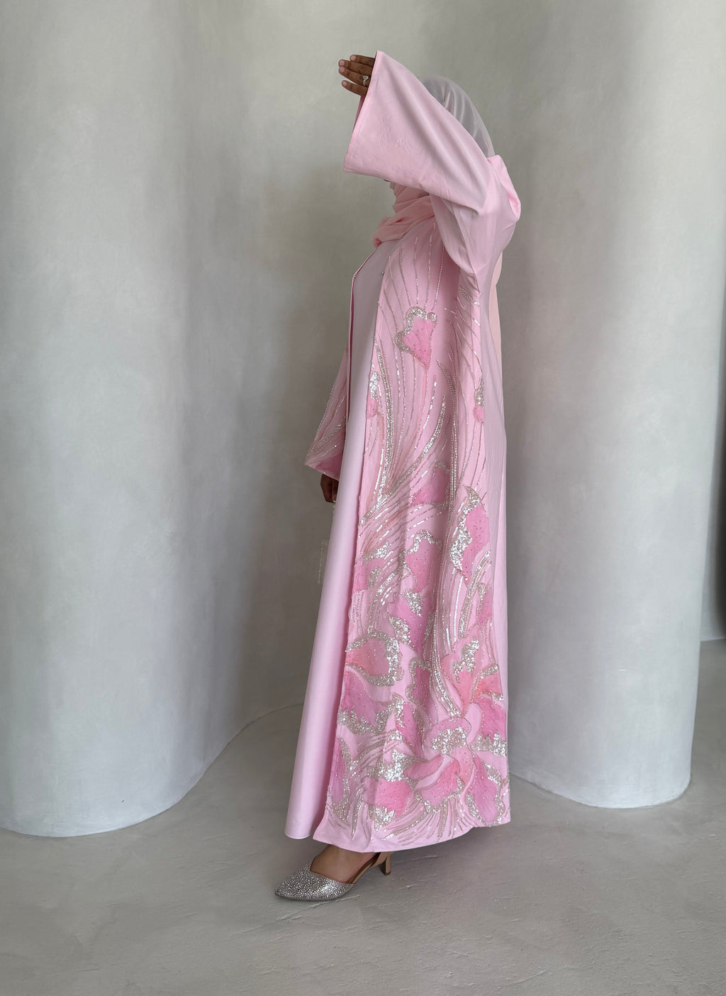 Blush Rosette Open Abaya