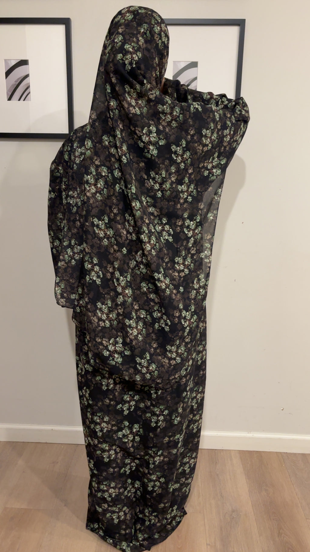 Dark Sage Closed Abaya