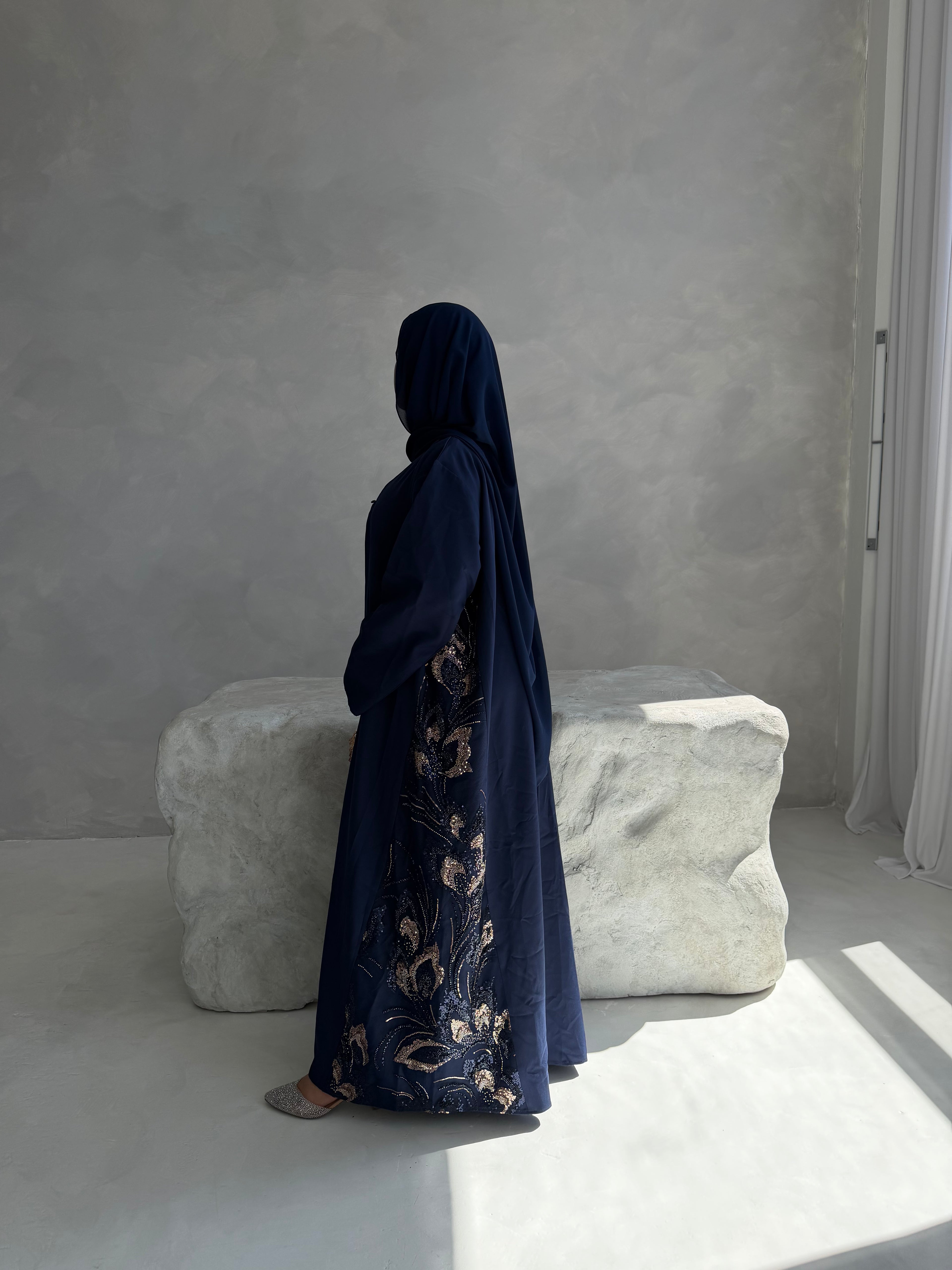 Nia Open Abaya