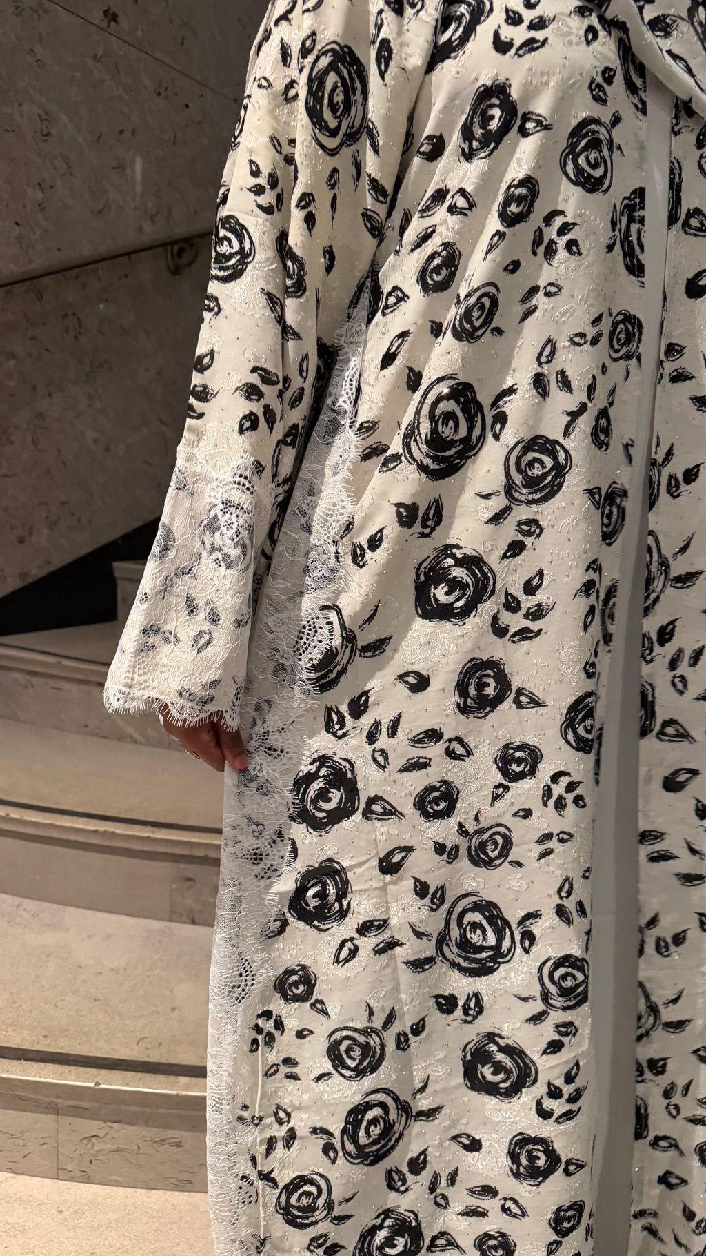 Pearl Whisper open Abaya