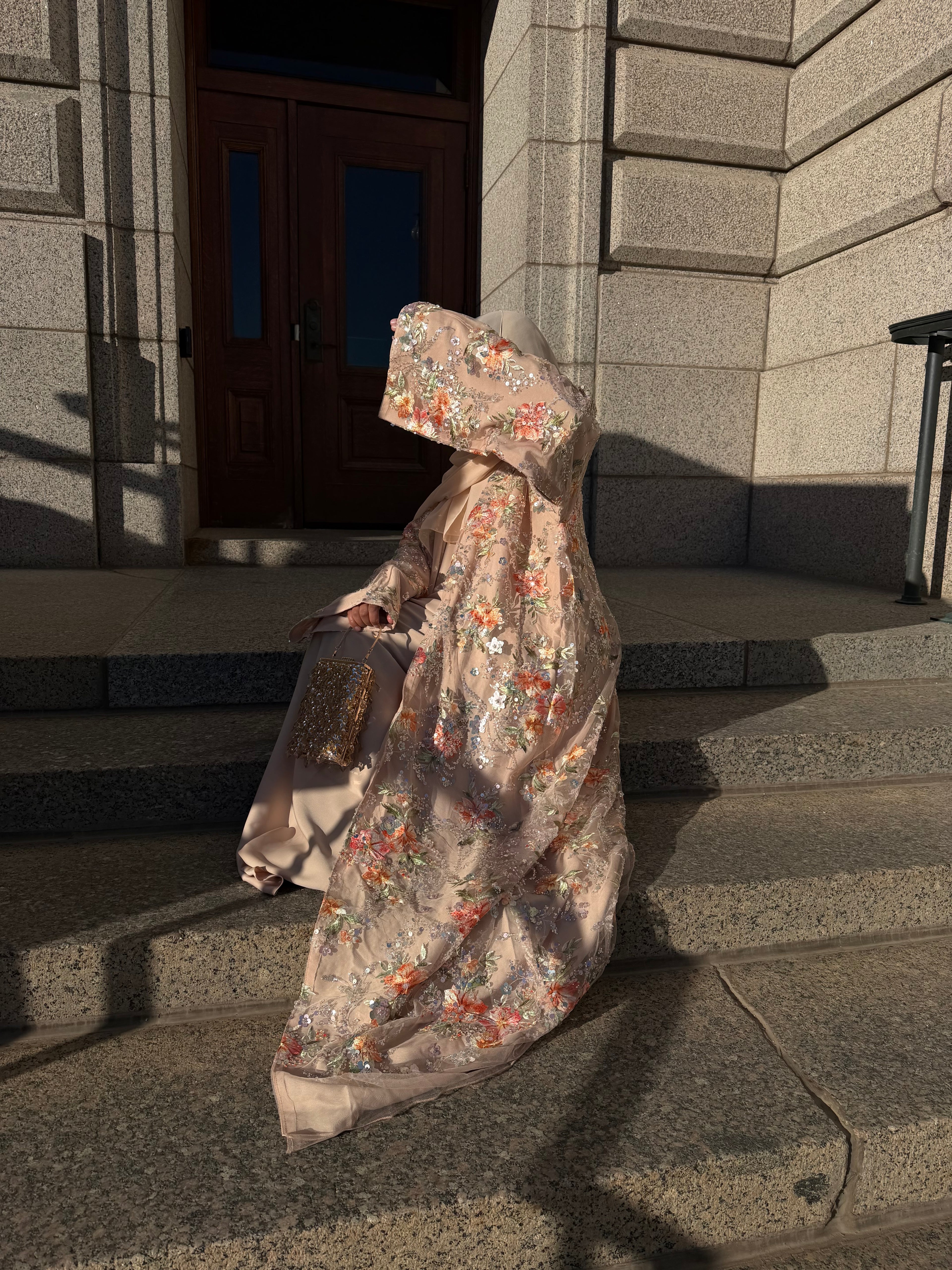 Peach Sorée Closed Abaya