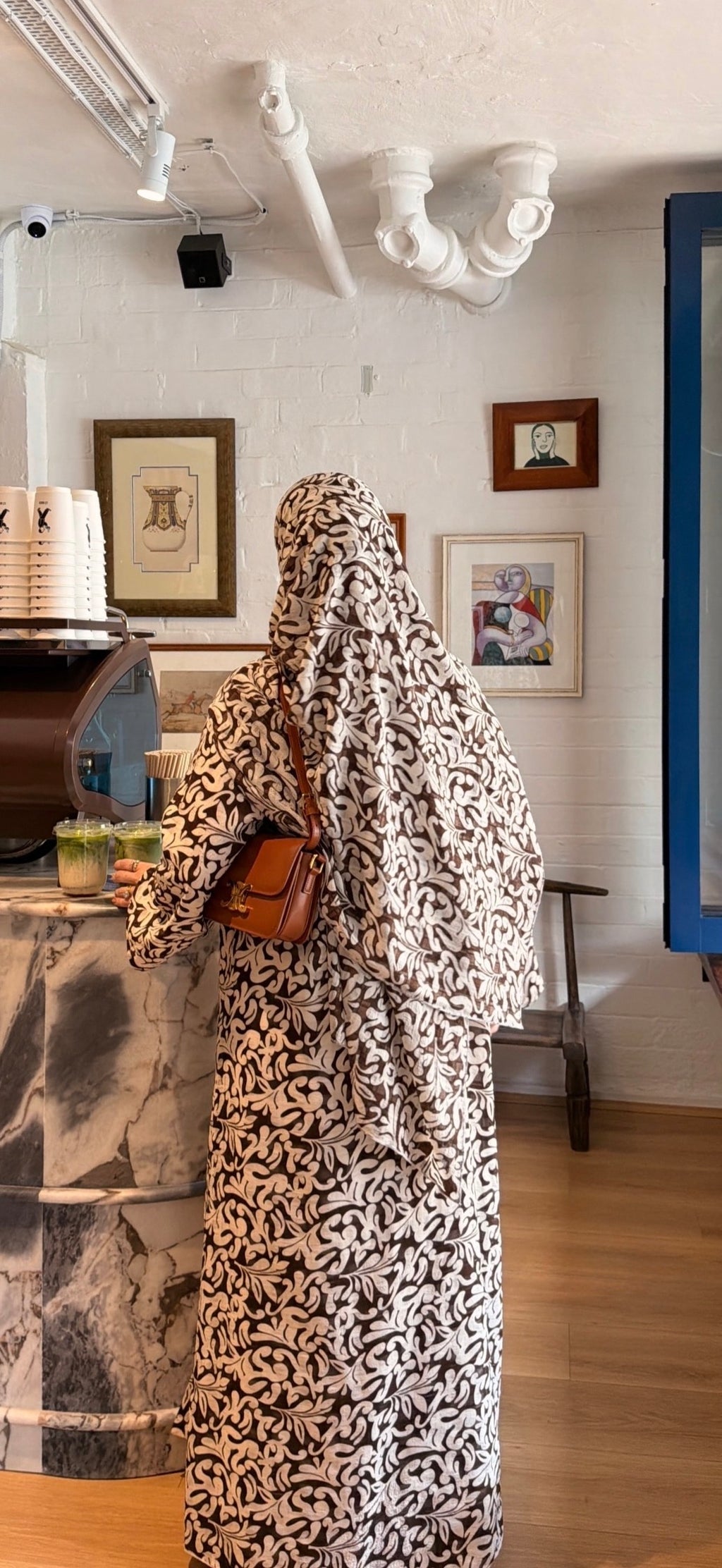 Mocha Swirl open Abaya
