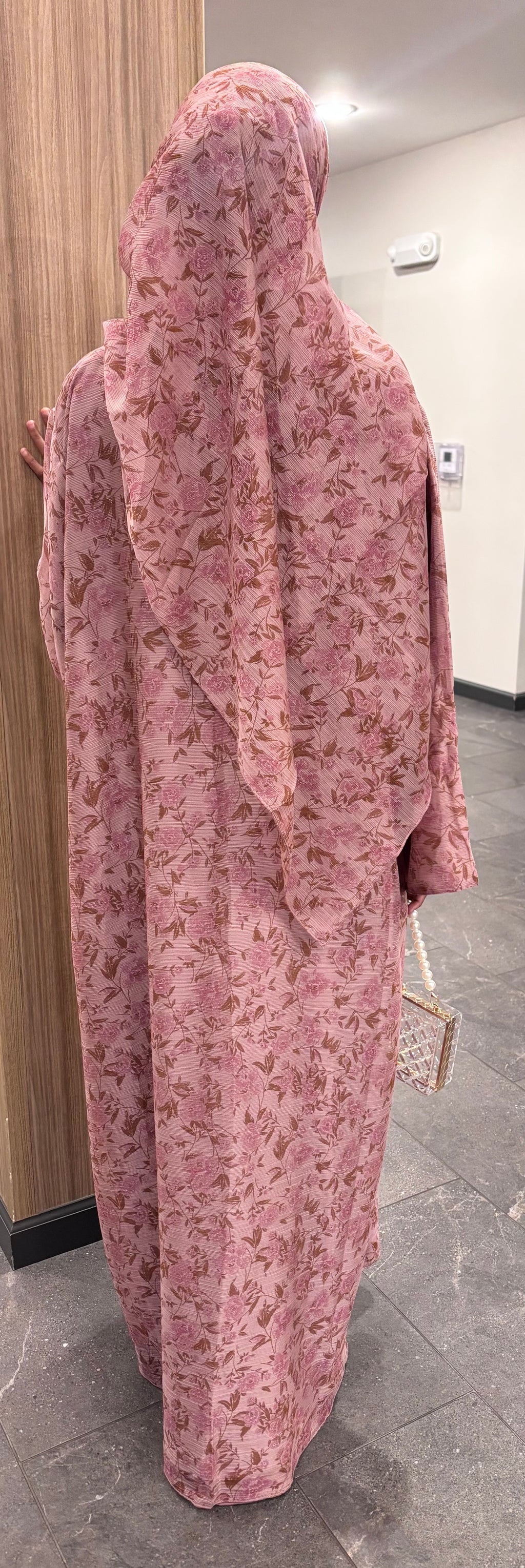 Sandy pink open abaya