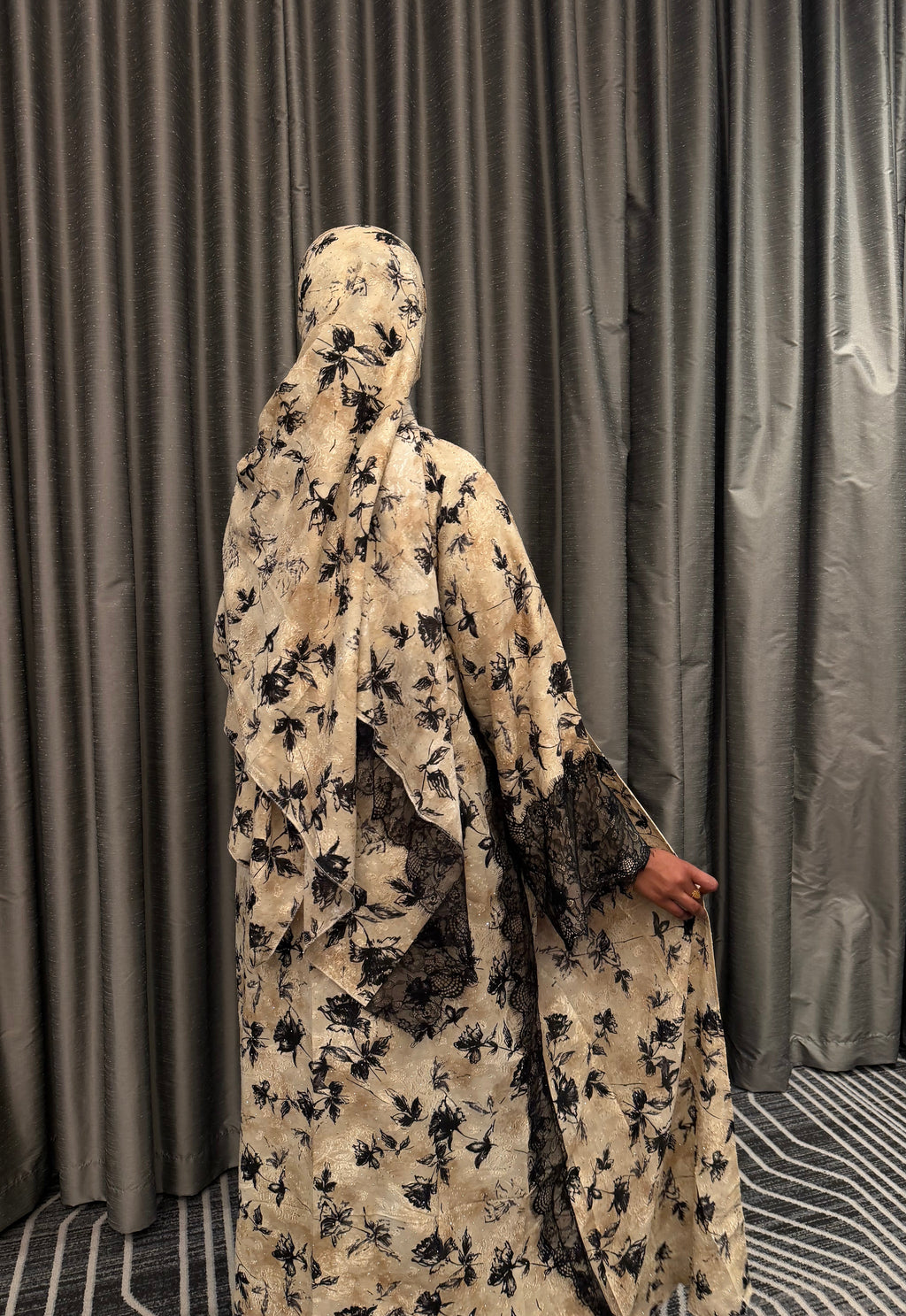 Heavenly Lace open Abaya