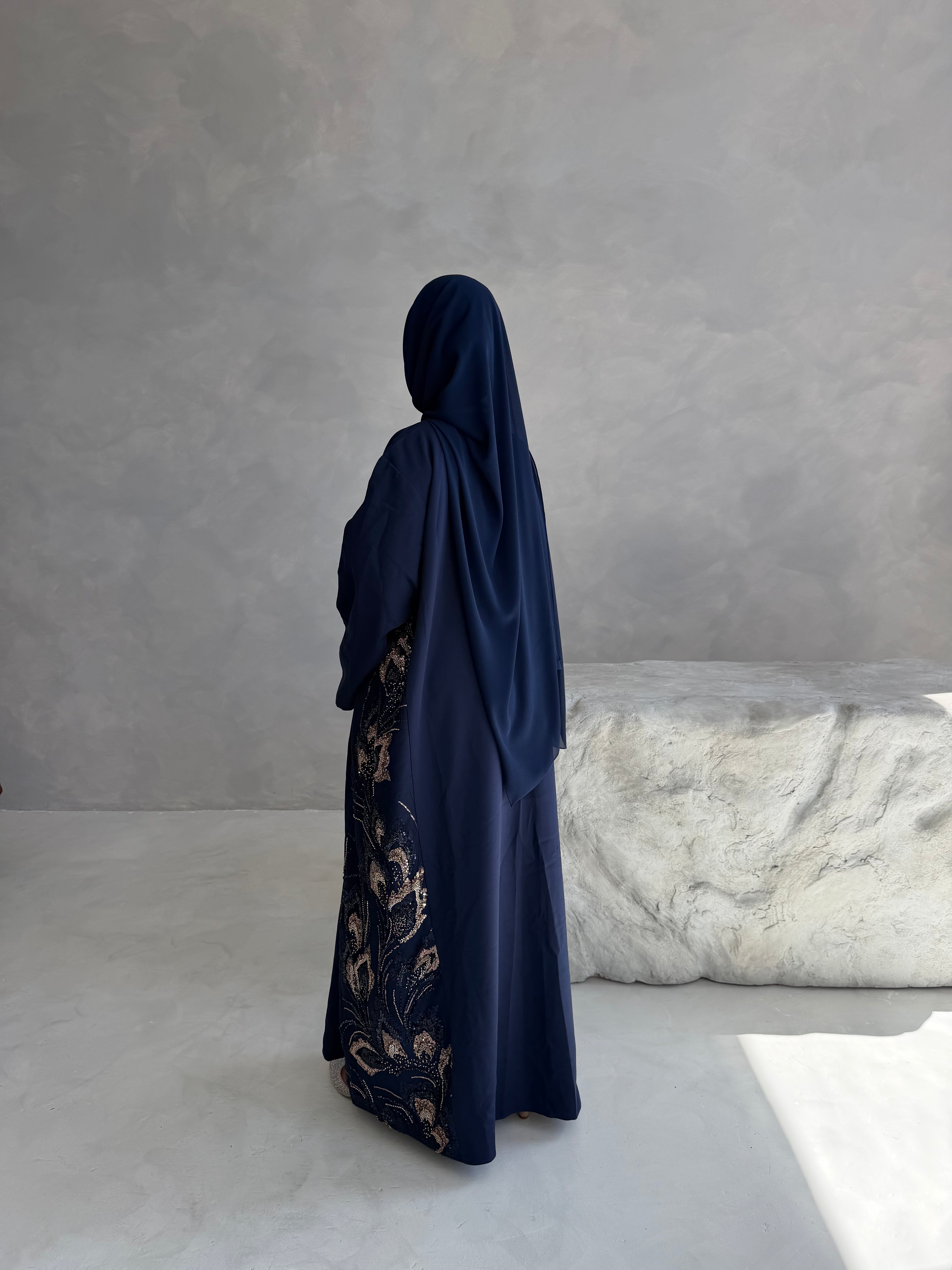 Nia Open Abaya