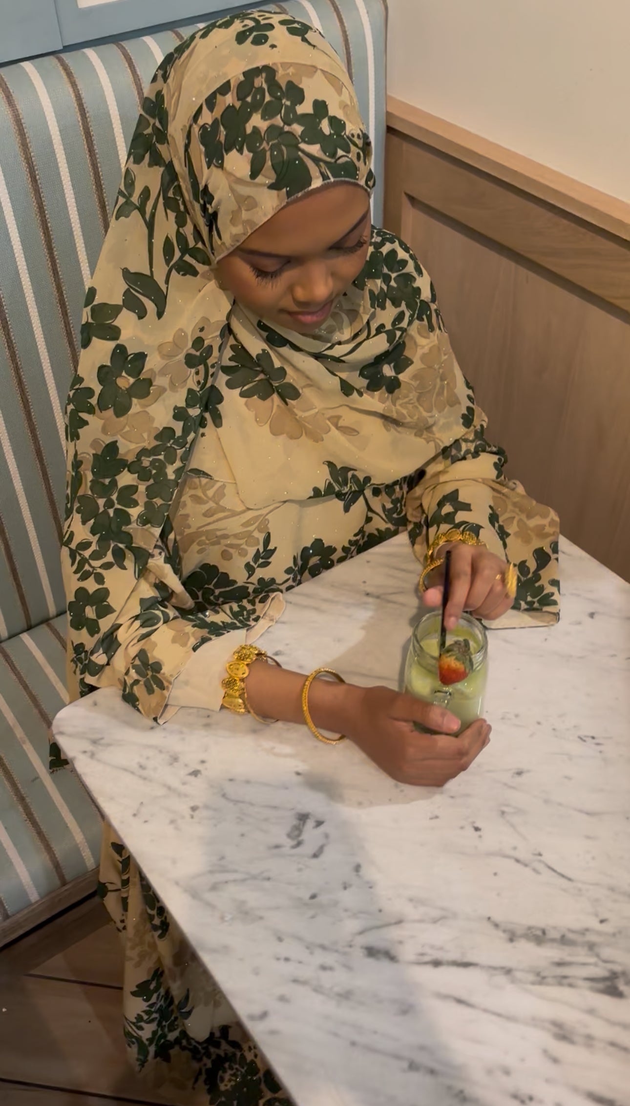 Icon Status Closed Abaya