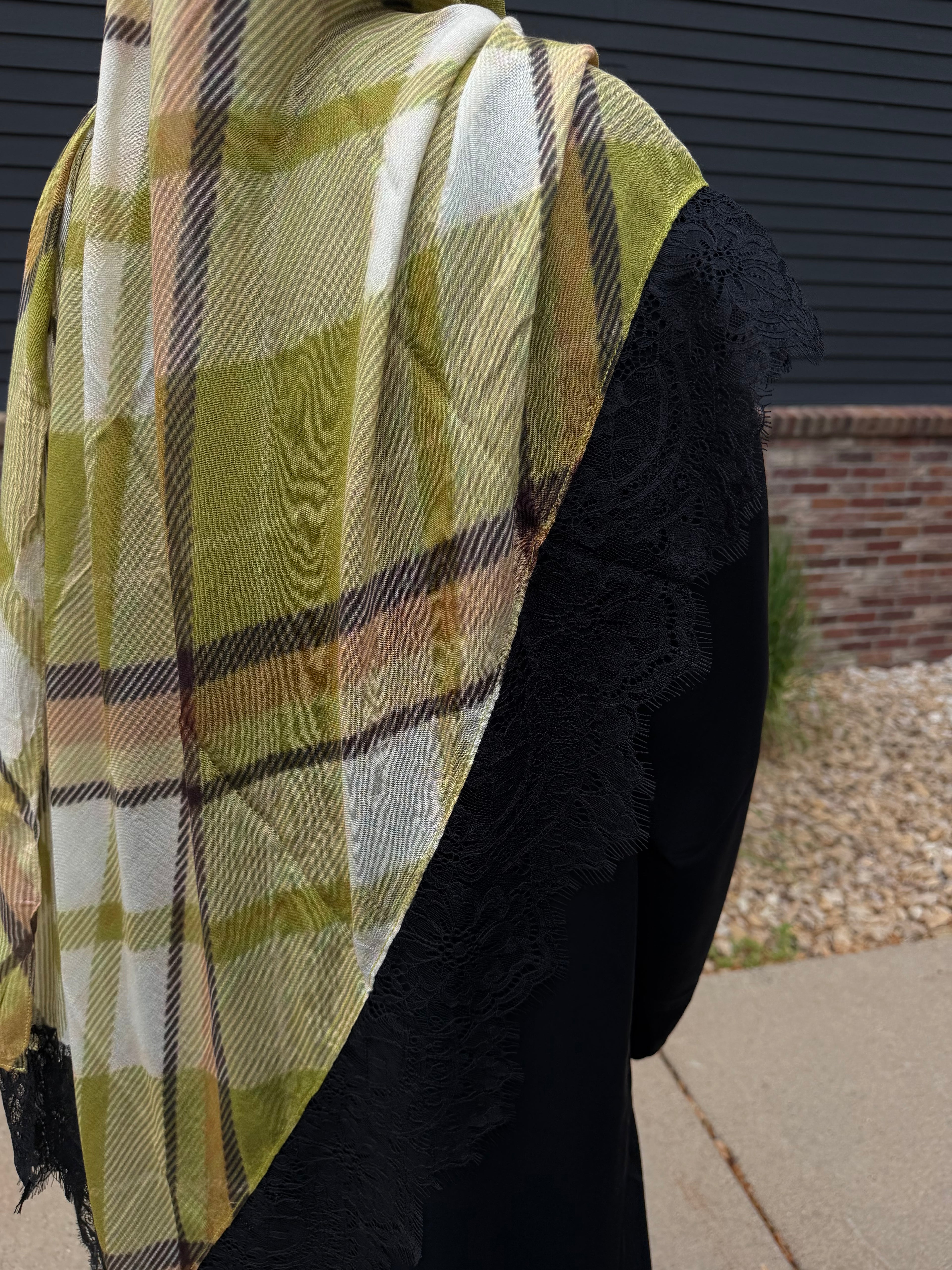 Lime plaid lace ￼