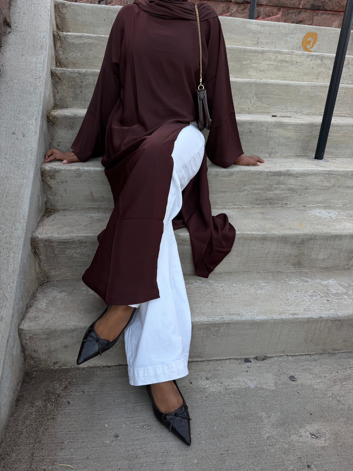 Slit Muse abaya