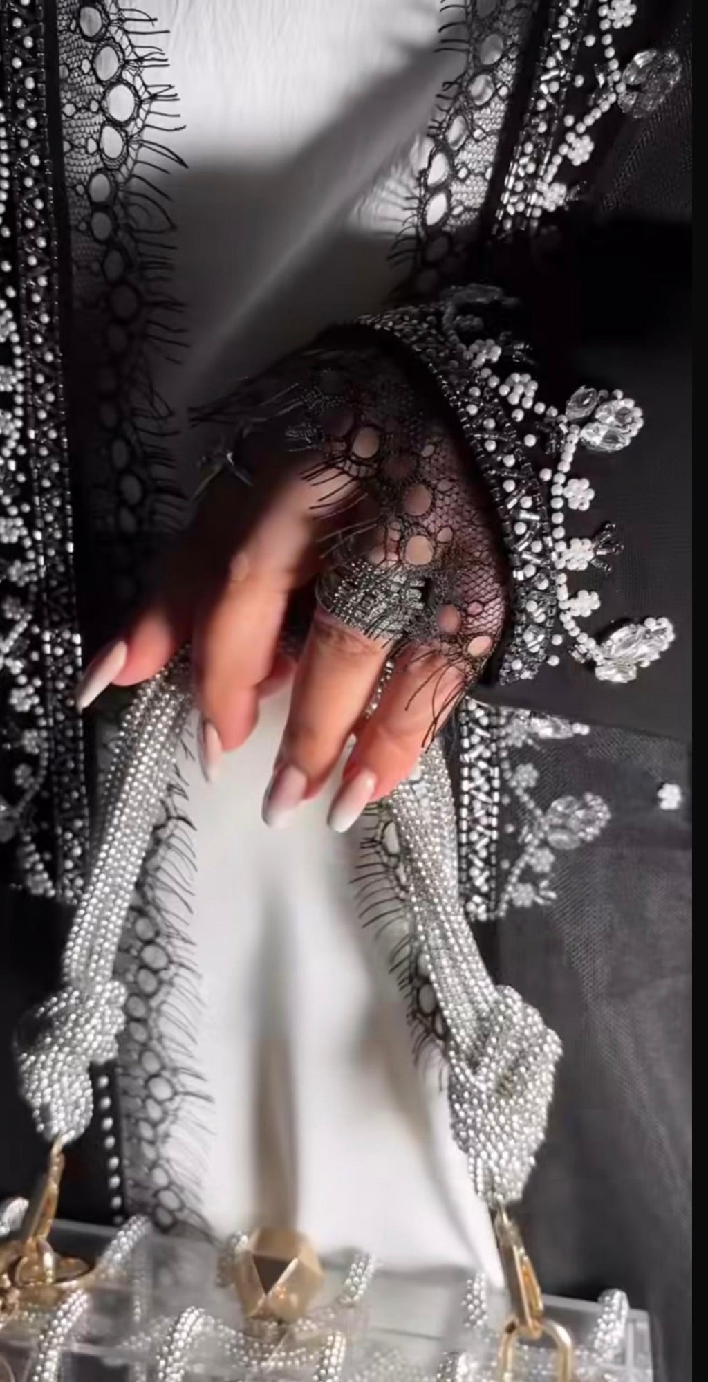 Lady In Lace Open Abaya