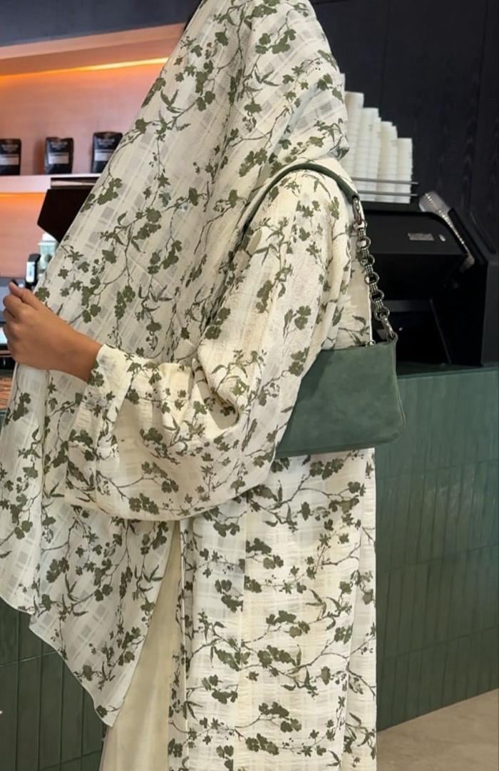 Pre-order Girl In Bloom Open Abaya